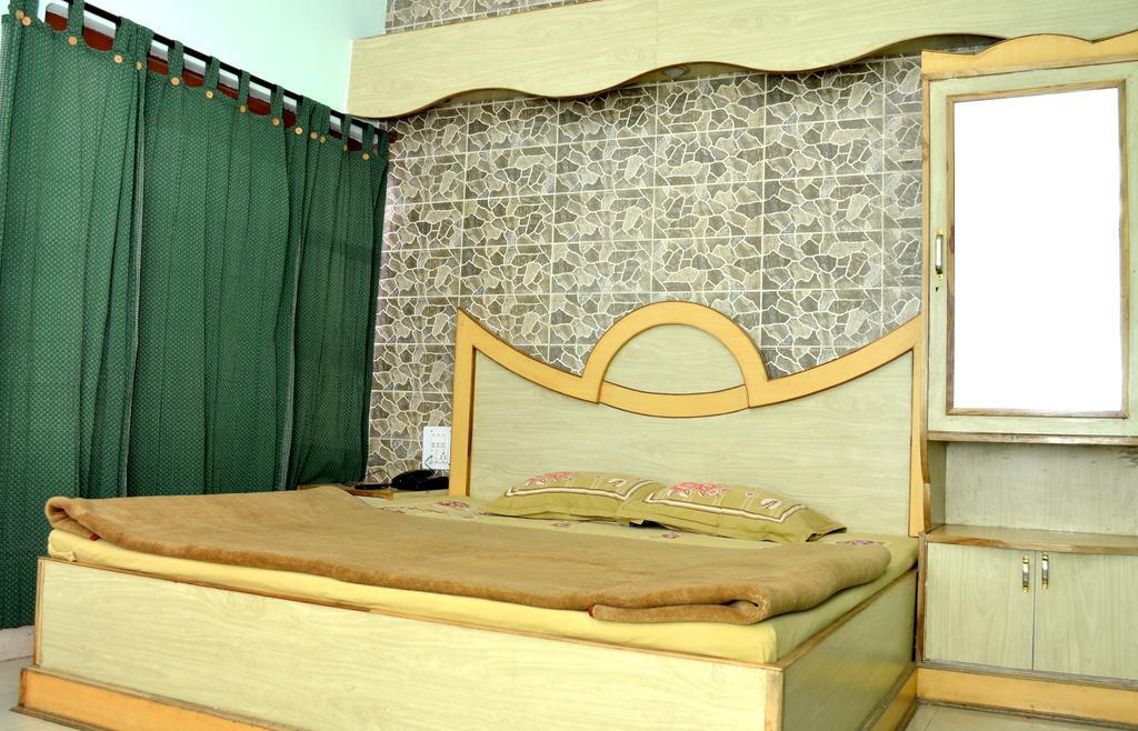Kasauli Hotel Puri Zimmer foto